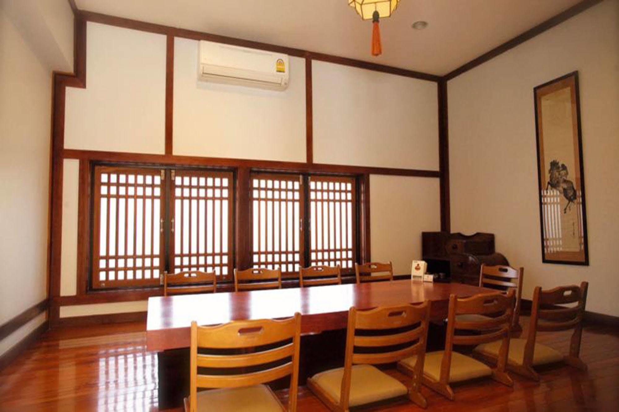J. Park Hotel Chonburi Zewnętrze zdjęcie