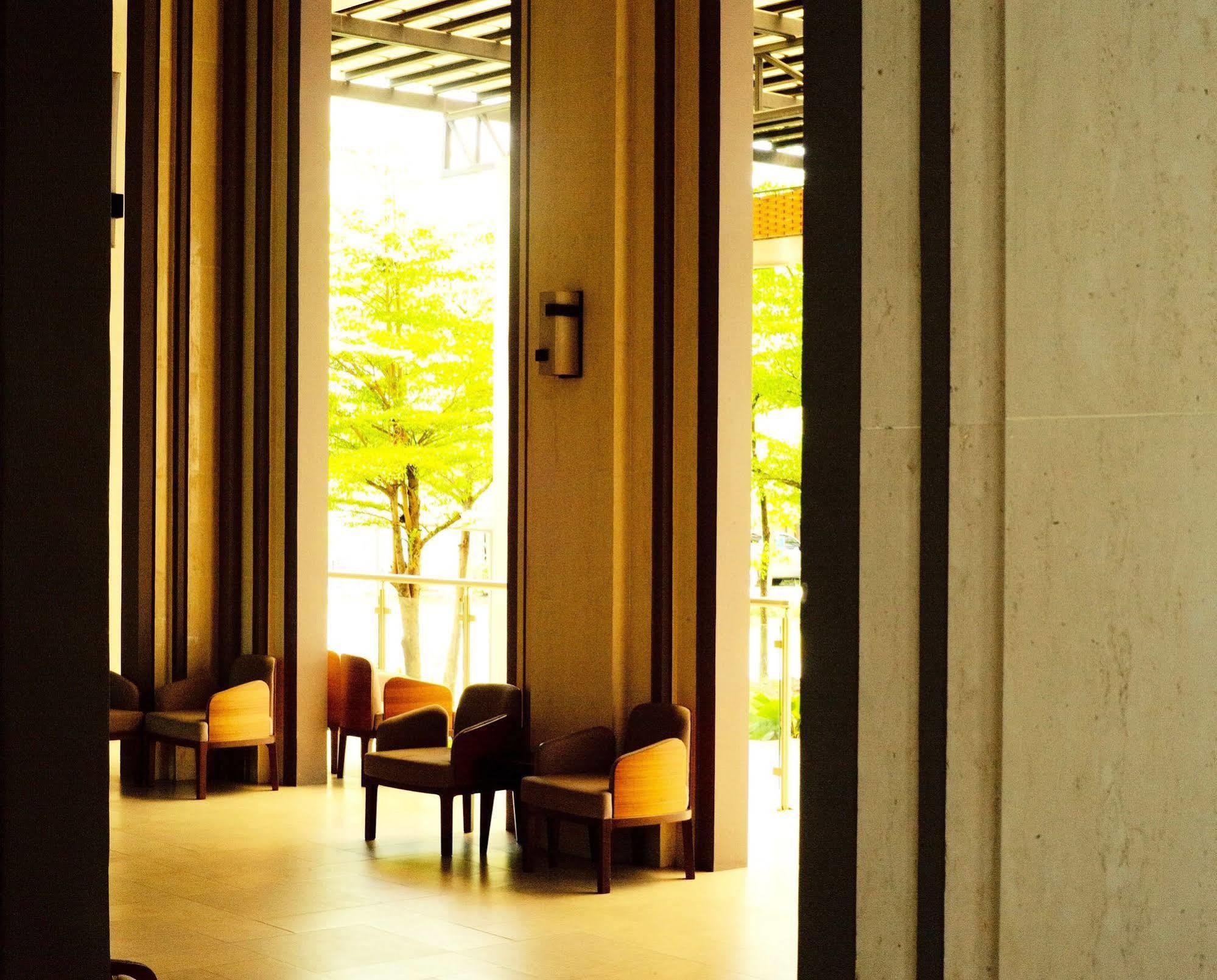 J. Park Hotel Chonburi Zewnętrze zdjęcie