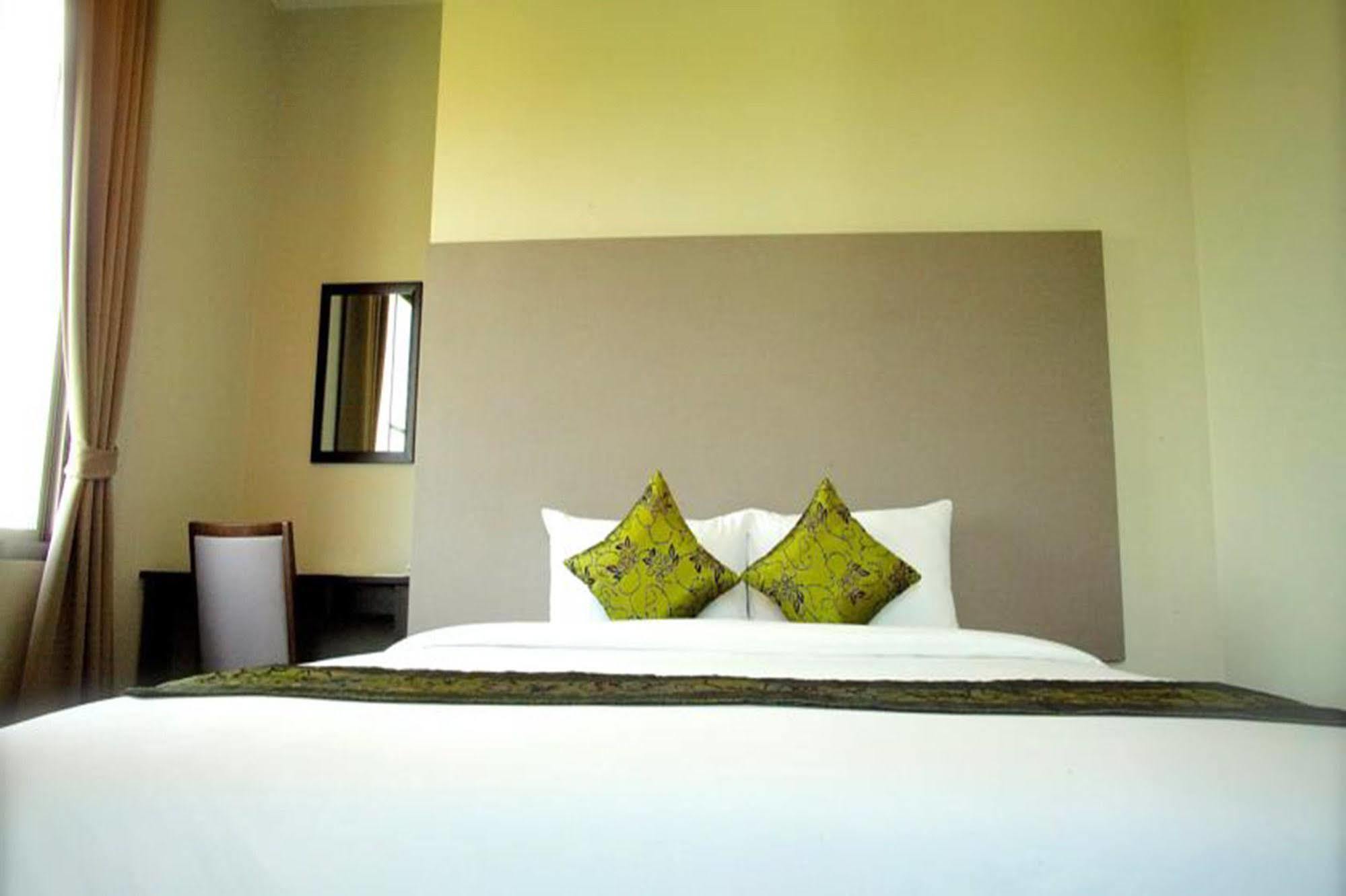 J. Park Hotel Chonburi Zewnętrze zdjęcie